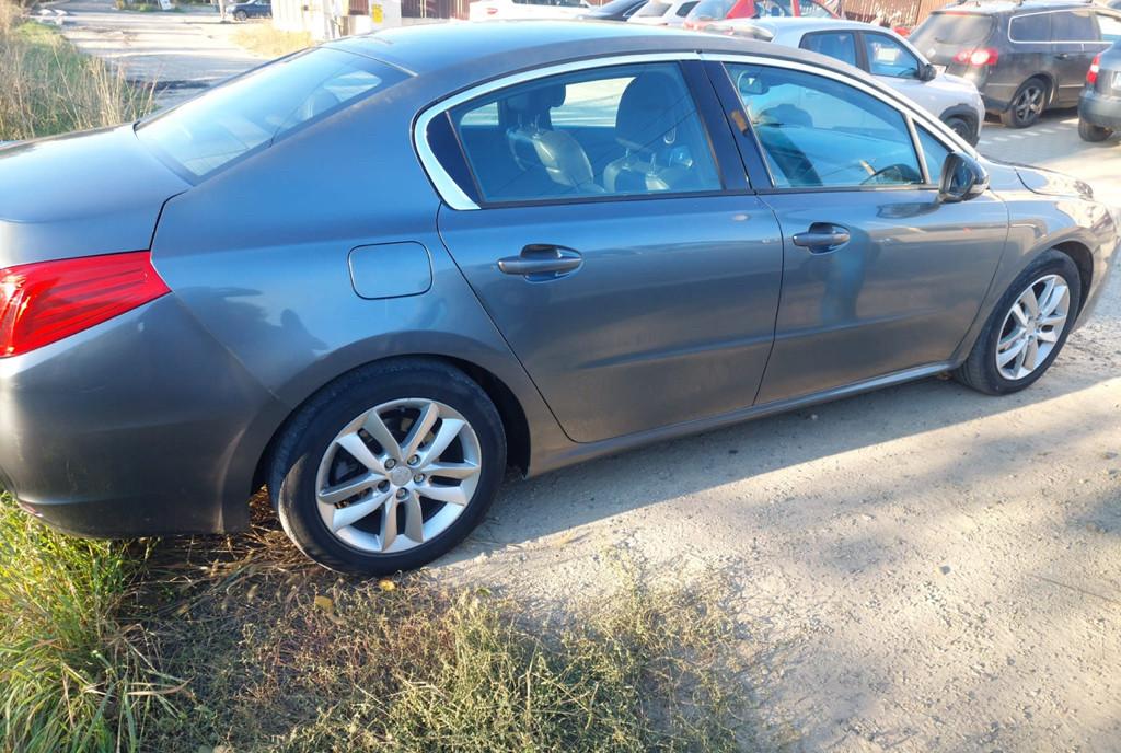 Peugeot 508 an 2011 3 300 eur