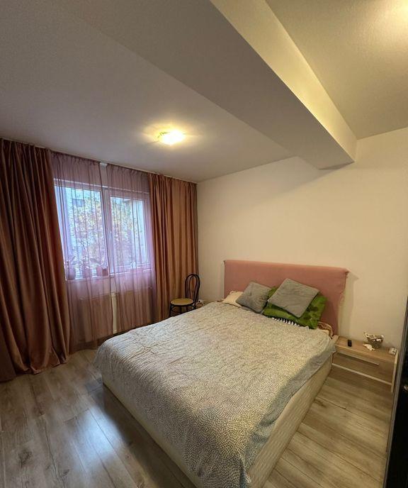 Decomandat 3 Camere Grand Arena Sector 4