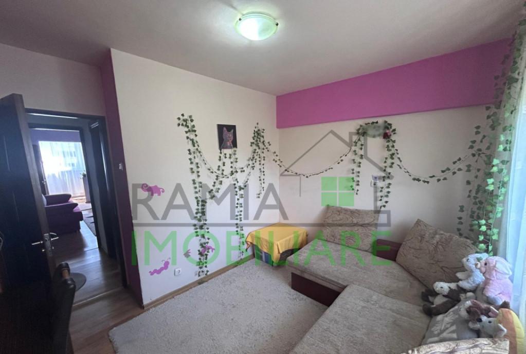 Apartament 2 camere decomandat 55 mp renovat centrala pr