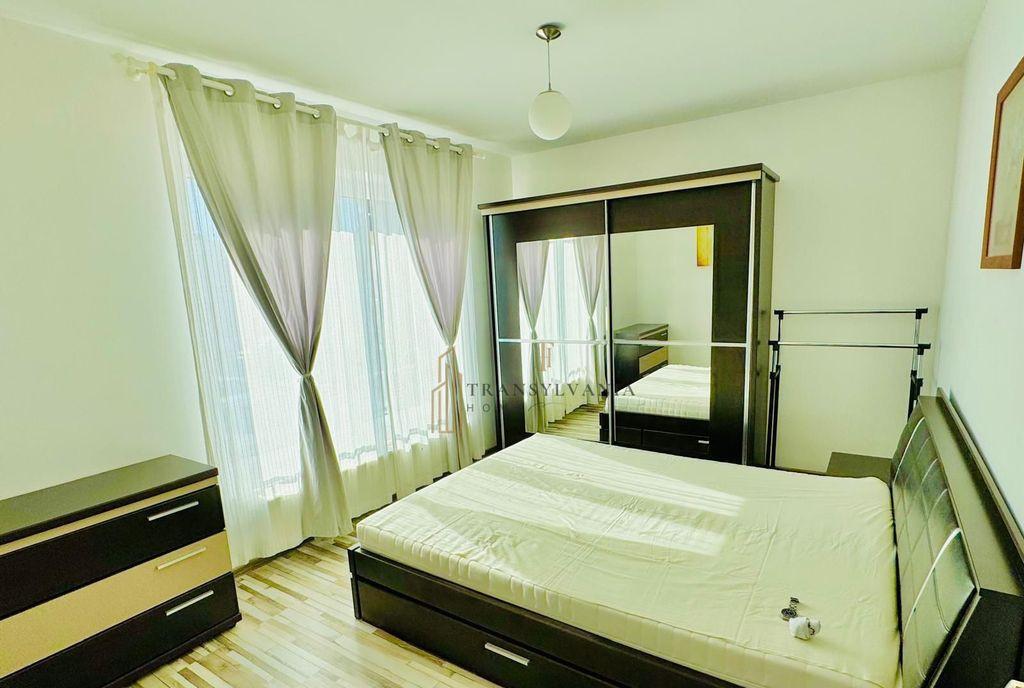 Apartament 3 camere et 1 70 mp utili 2 locuri parcare