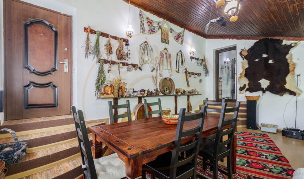 Casa individuala P M 5 camere teren 439 mp - complet u