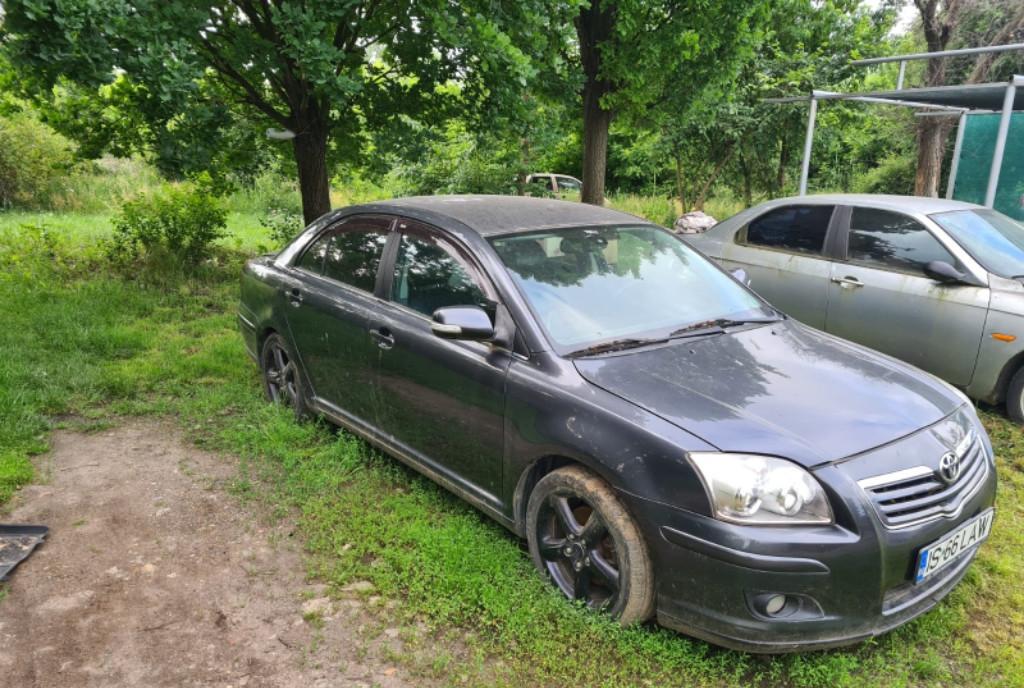Toyota avensis 2 0d an 2007 1500e 1 550 eur
