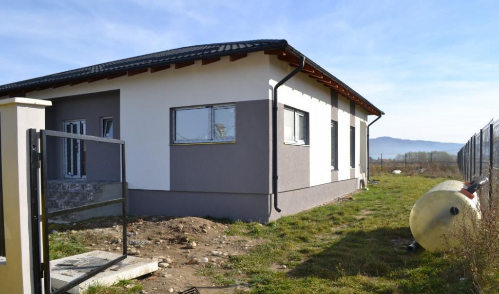 Casa moderna la 15 min Brasov 140 mp 650 mp teren