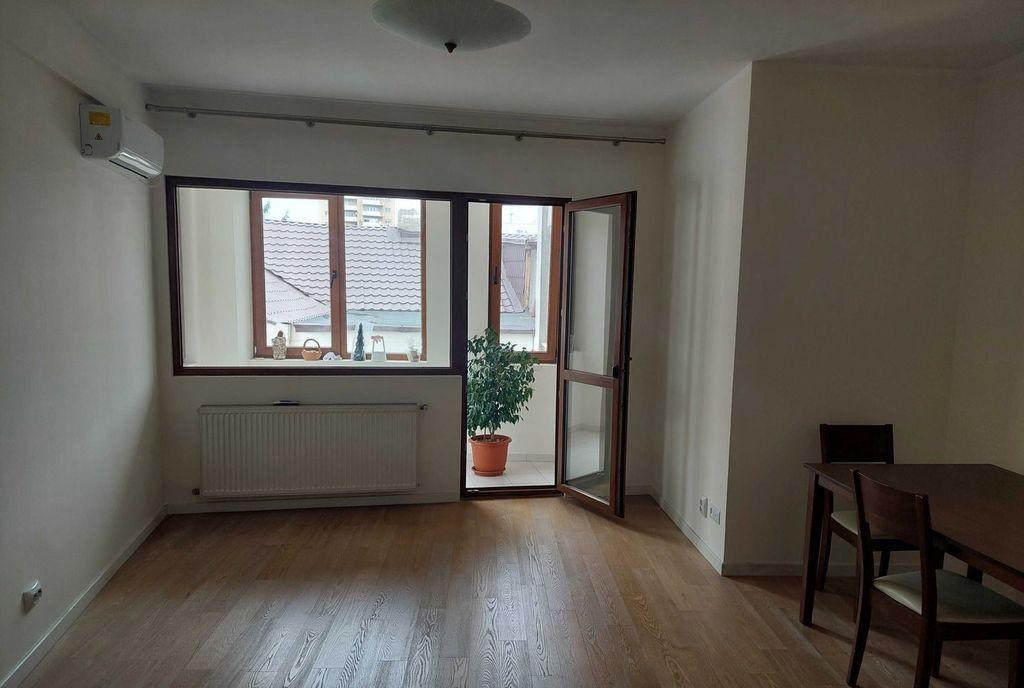 3 Camere Primaverii Bloc Boutique Parcare semi mobilat