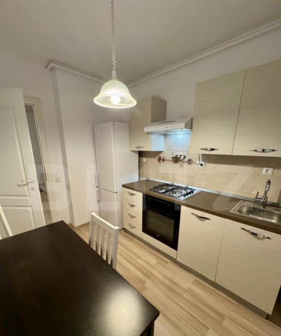 Apartament 3 camere 55 mp - zona fsega