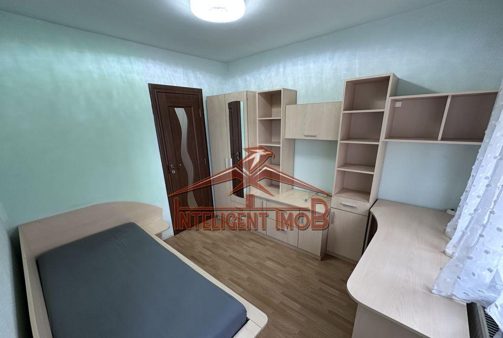Nou Apartament decomandat 4 camere et 2 in Strand Ju