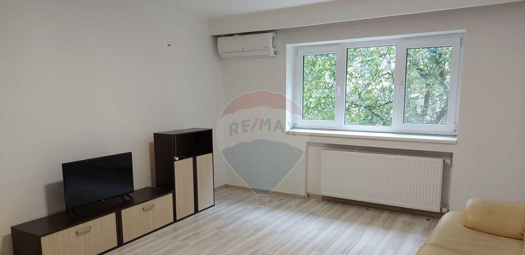 Inchiriere apartament 3 camere - Bulevardul Unirii