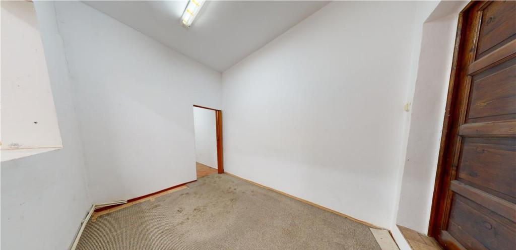 Film Imobil cu 2 camere si garaj propriu potential si acce