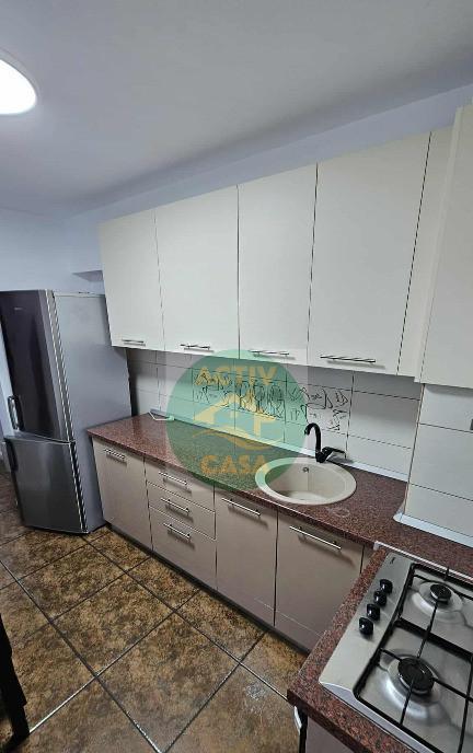 Apartament 3 camere prima inchiriere