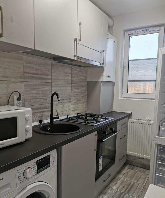 Garsoniera metrou leonida mobilata utilata centrala