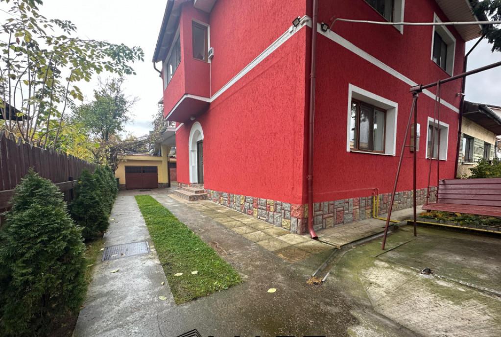 Apartament la casa 3 Camere 100 mp zona Florilor