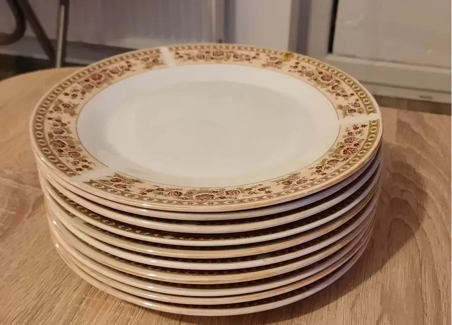 Particular Set 10 farfurii portelan