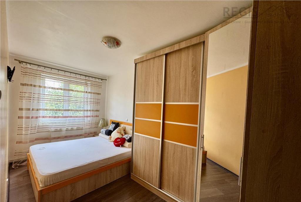 Apartament 3 camere decomandat in Astra