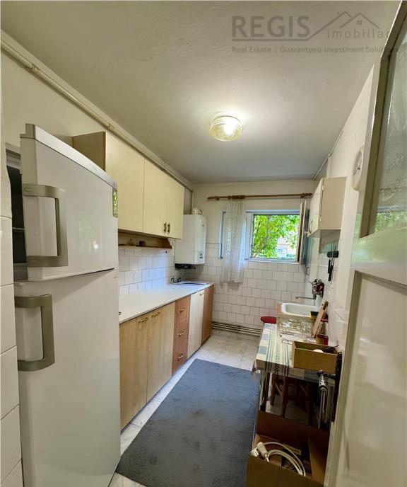 Apartament 3 camere decomandat in Astra