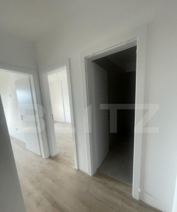 Apartament de vanzare cu 3 camere balcon mare panorama s