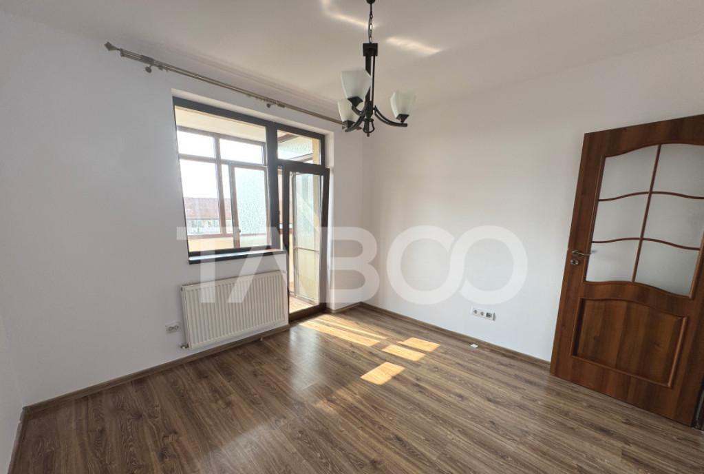 Apartament decomandat cu 3 camere 69 mpu 2 locuri parcare Se