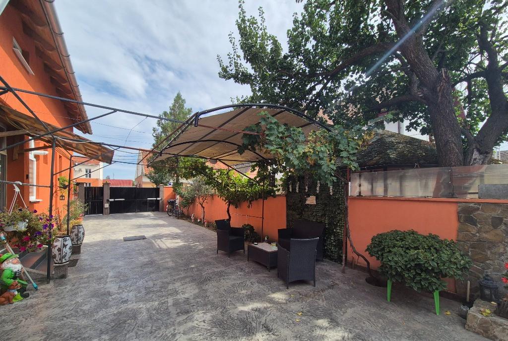 Casa P M mobilata si utilata Central Vladimirescu Arad