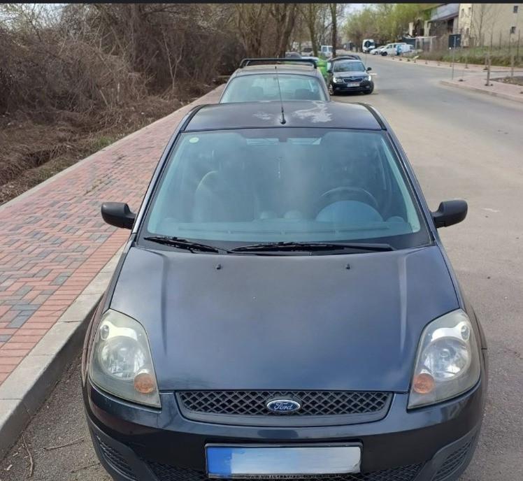 Ford fiesta 2005 1 600 eur