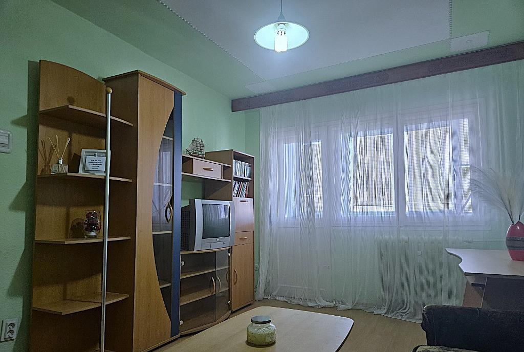 Apartament 3 camere decomandat Cartier Aurel Vlaicu Arad