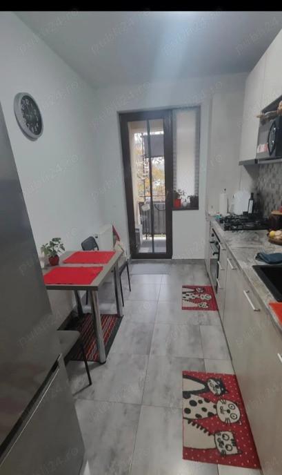 Dristor mihai bravu etaj 3 semidecomandat