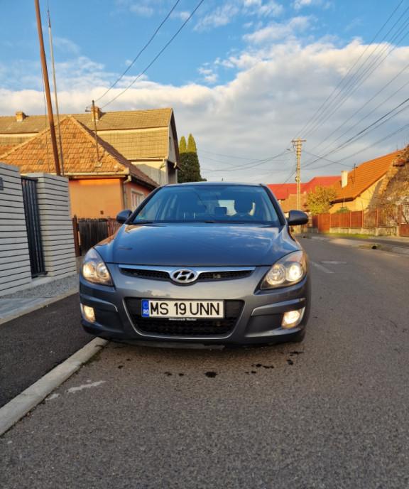 Hyundai i 30 automata 3 900 eur