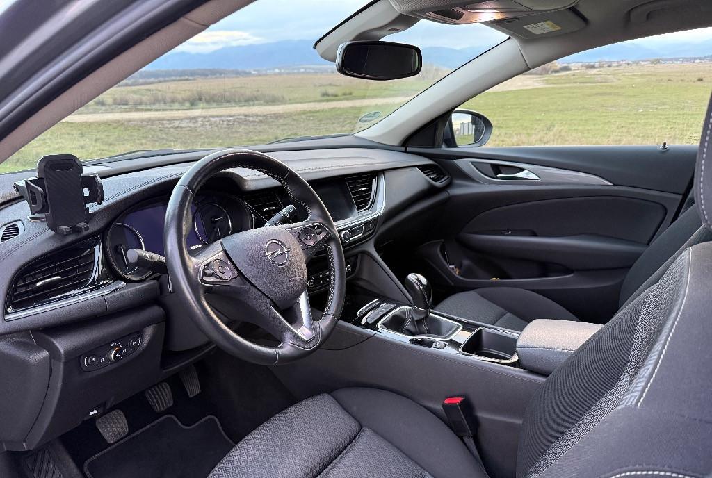 Opel Insignia 1 6 136CP An 2020 105 729 km 15 500 eur