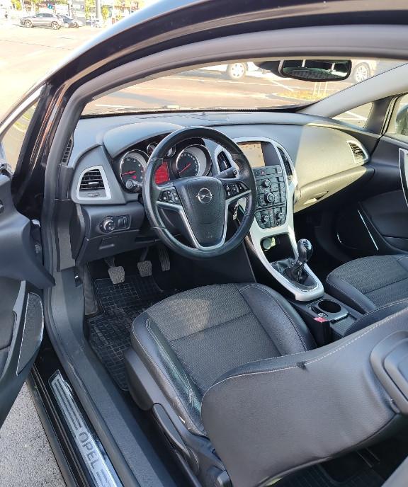 Opel Astra j GTC 6 100 eur