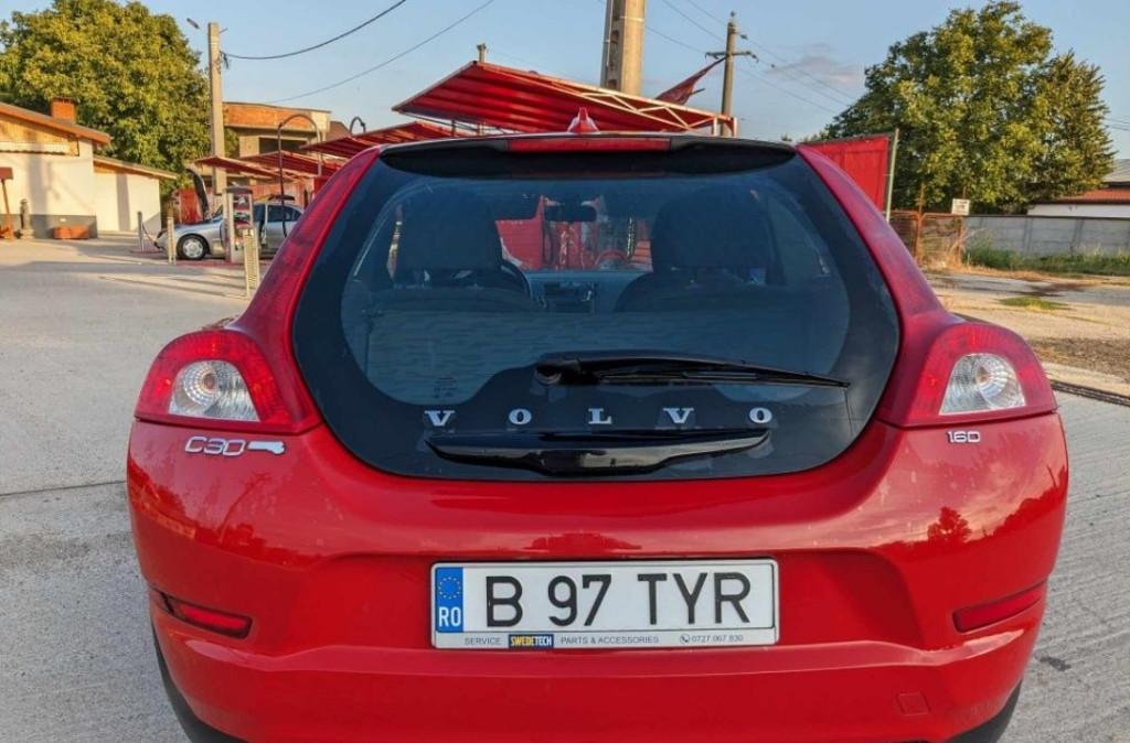 Volvo C30 2010 - 3 900 eur