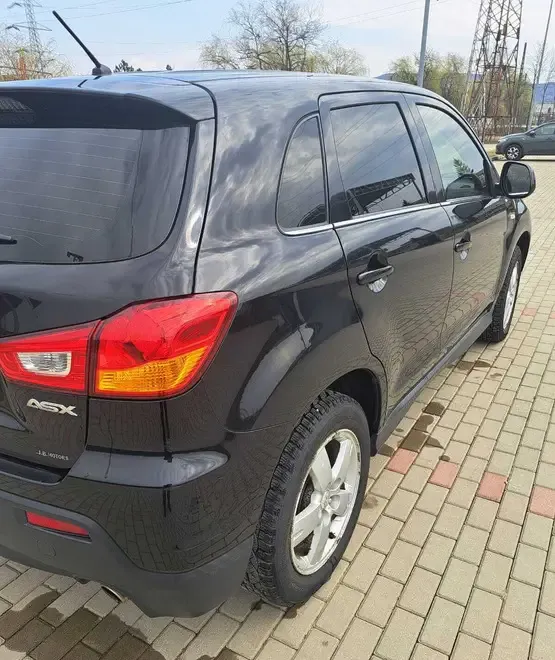 Mitsubishi ASX 2011 1 8