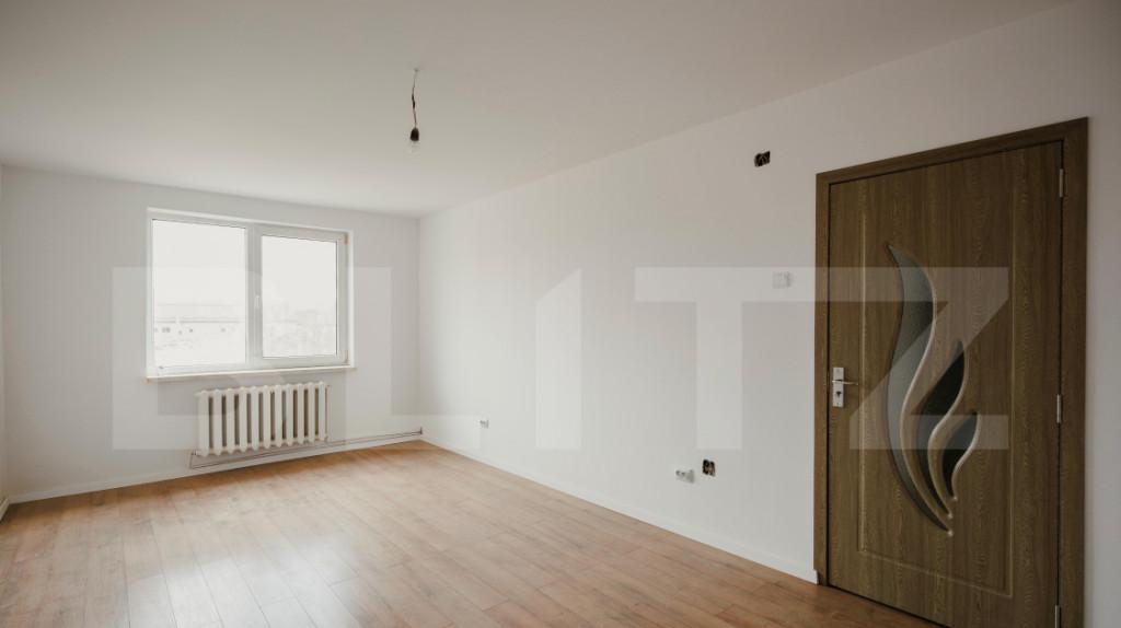 Garsoniera Spatioasa Complet Renovata - Zona Linist