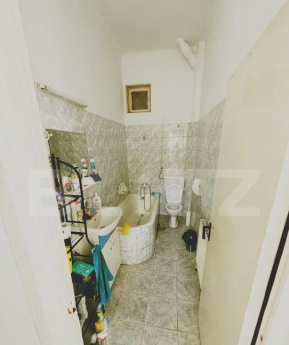 Apartament 3 camere tavan inalt garaj zona bld 16 Decembr