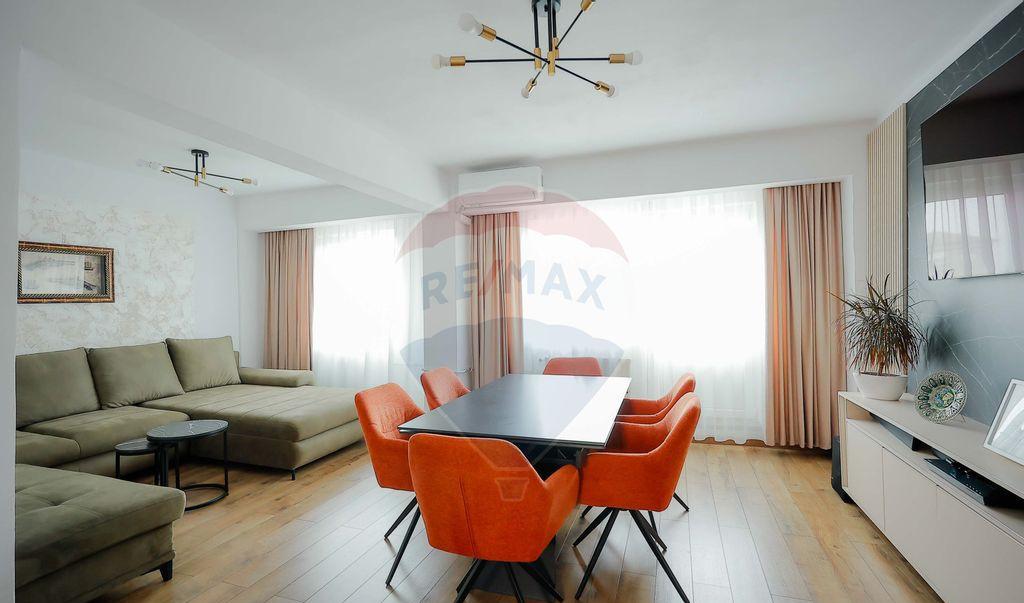 De vanzare apartament 4 camere decomandat zona Aradului