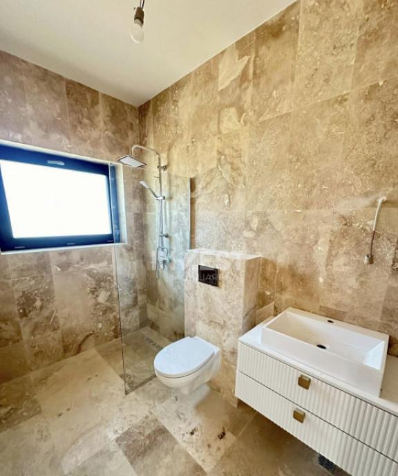 Casa cu 4 camere valea ursului cartier rezidental