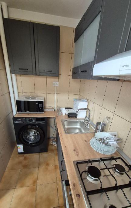 Garsoniera totul nou nou si nou Metrou Titan Grigorescu