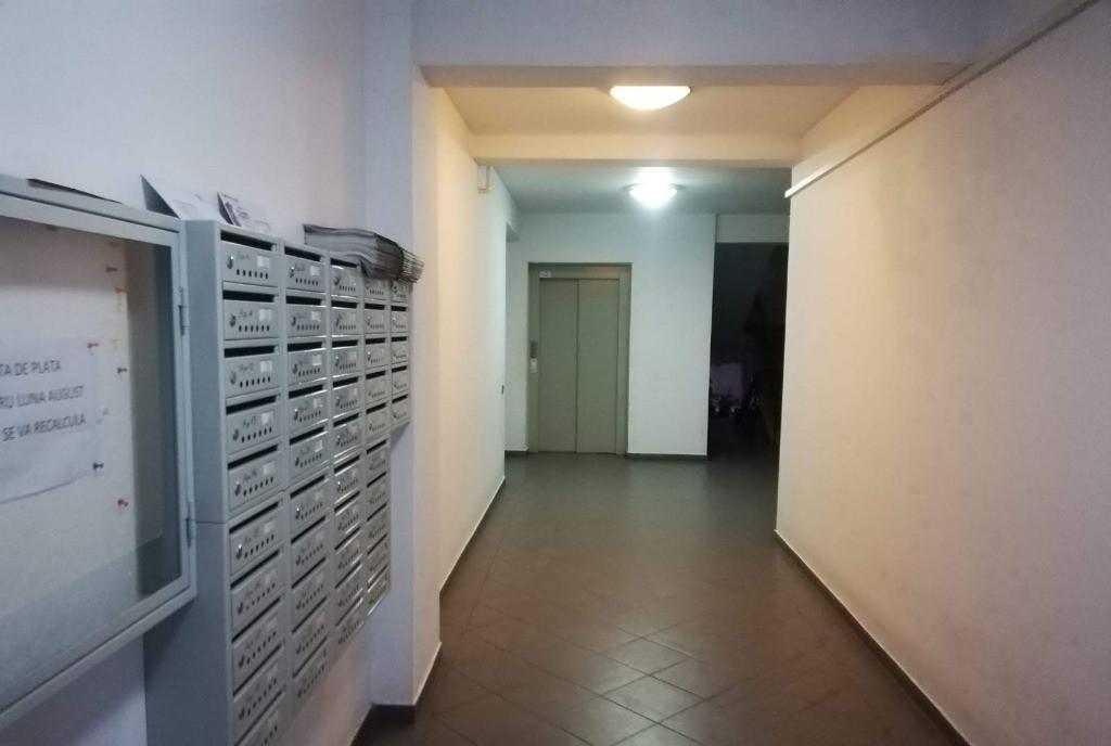 Proprietar inchiriez apartament cu 2 camere Prelungirea Ghencea