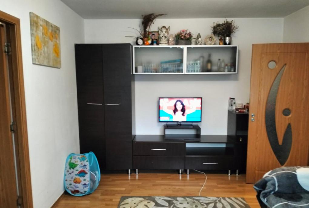 Apartament in Centru Podul ros Bulevard etaj 1