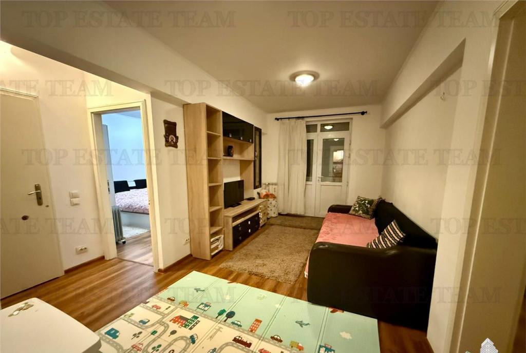 Apartament 3 camere situat la 7 minute de metrou Raul Doamne