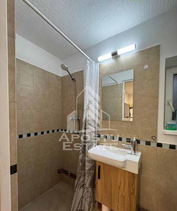 Apartament cu o camera centrala proprie ac zona Lipovei