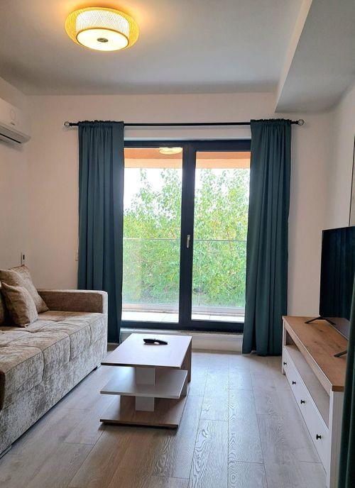 Inchiriez garsoniera metrou Tineretului parcul Carol