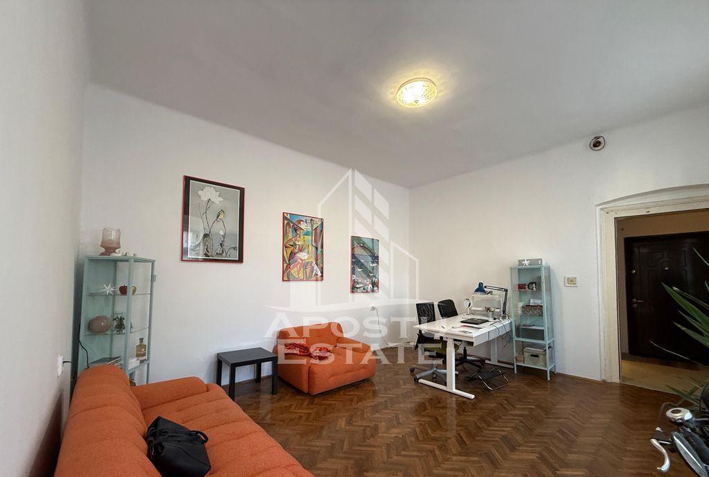 Apartament 2 camere in cladire reabilitata in zona Ultrac