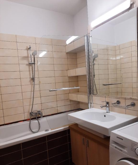 Inchiriez apartament 3 camere Asmita Gardens central