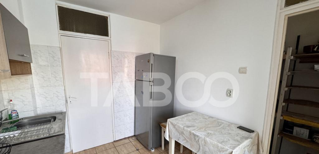 Apartament 2 camere mobilat decomandat 50mp balcon Vasile Aa