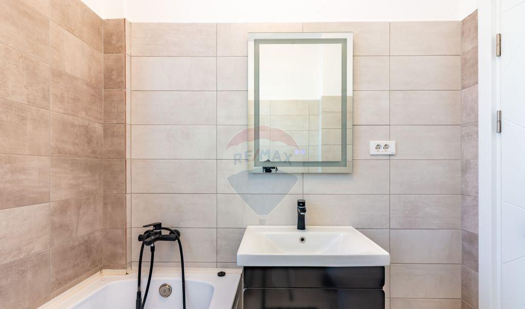 Casa / Vila cu 4 camere de vanzare in Popesti Leordeni