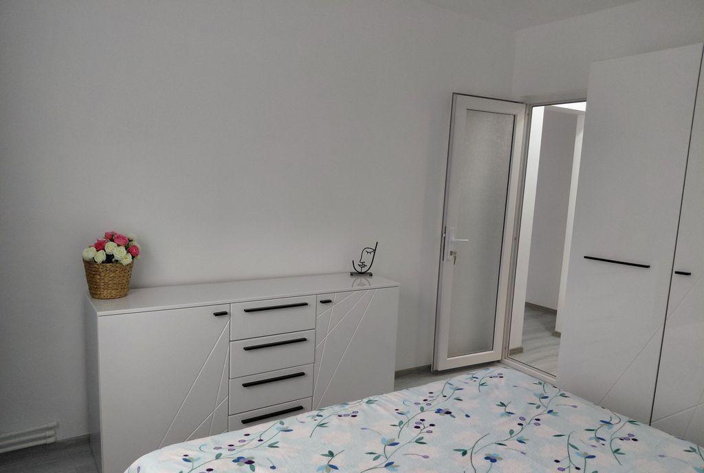 Apartament de inchiriat - 2 camere Tiglina 1 et 1