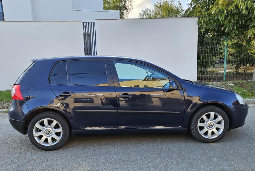 Volkswagen Golf V 1 4 16V 2 150 eur