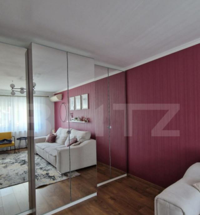 Apartament de vanzare 3 camere 55 mp zona Micro 17