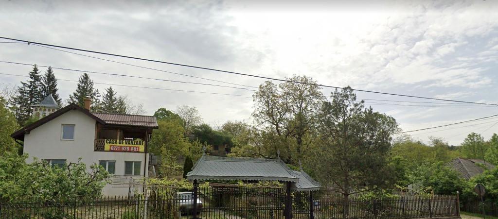 Vila cu teren la 20 minute de Roman jud Neamt