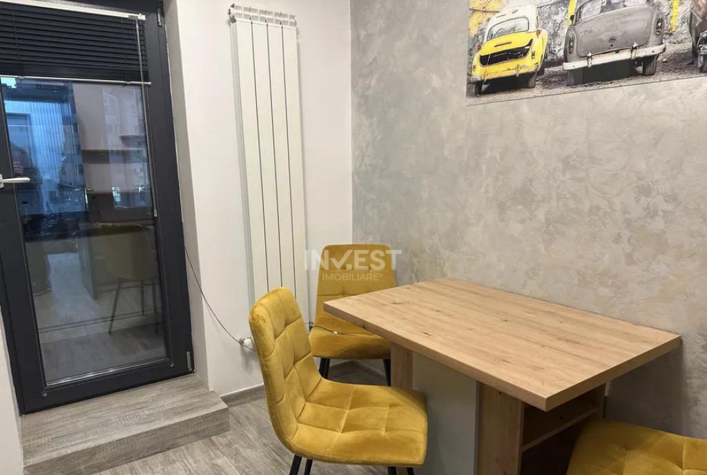 Apartament de vanzare 4 camere si 2 bai zona Pacurari Mimo