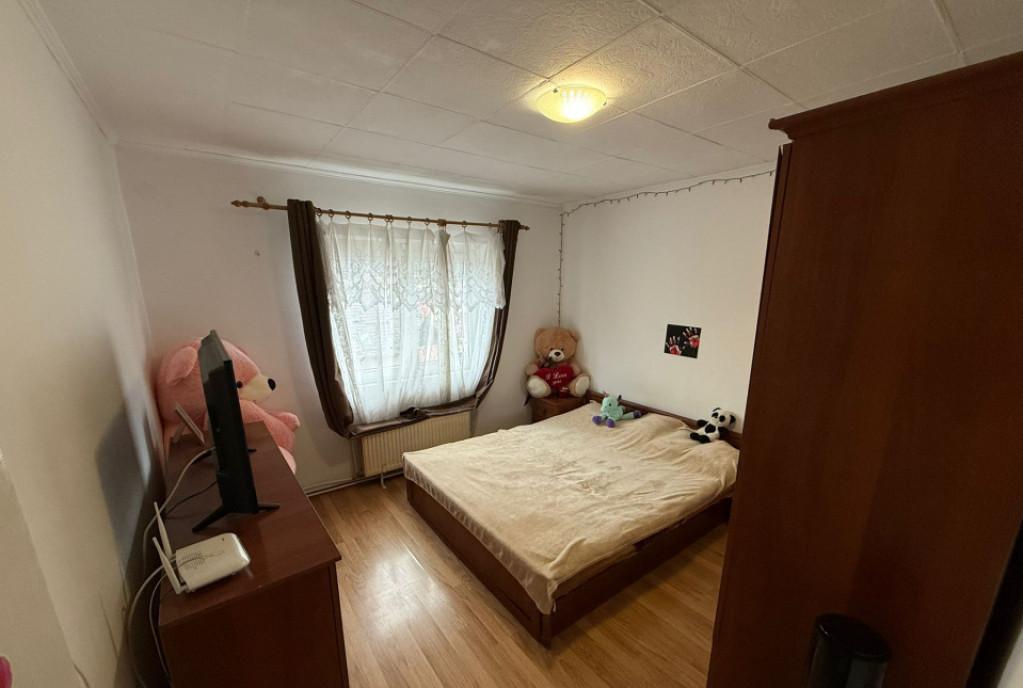 Apartament 2 camere 54 mp zona Liana
