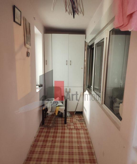 Vanzare apartament semidecomandat 2 camere Bd Obregia